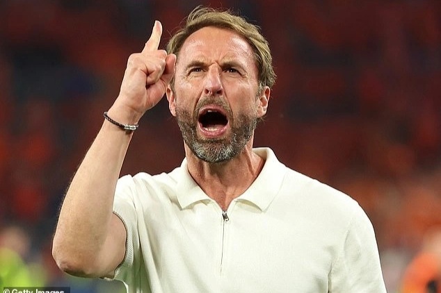 87295459-13631503-image-m-26_172-crop.jpeg 87295459-13631503-image-m-26_172-crop.jpeg