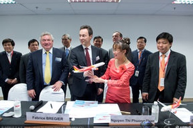 VietJetAir lấy tiền ở đâu mua máy bay? 