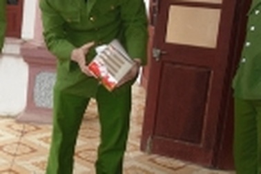 Hà Tĩnh: Tóm gọn đối tượng buôn bán pháo hoa