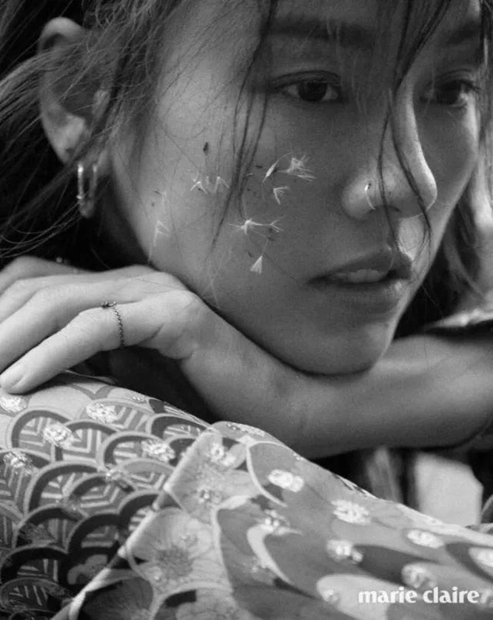 Lee Hyori: Sức hấp dẫn và đặc quyền của “tượng đài gợi cảm showbiz Hàn” - 31 Lee Hyori: Sức hấp dẫn và đặc quyền của “tượng đài gợi cảm showbiz Hàn” - 31