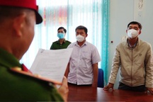 Bắt 4 cán bộ kiểm lâm liên quan vụ phá rừng trên núi Thị Vải