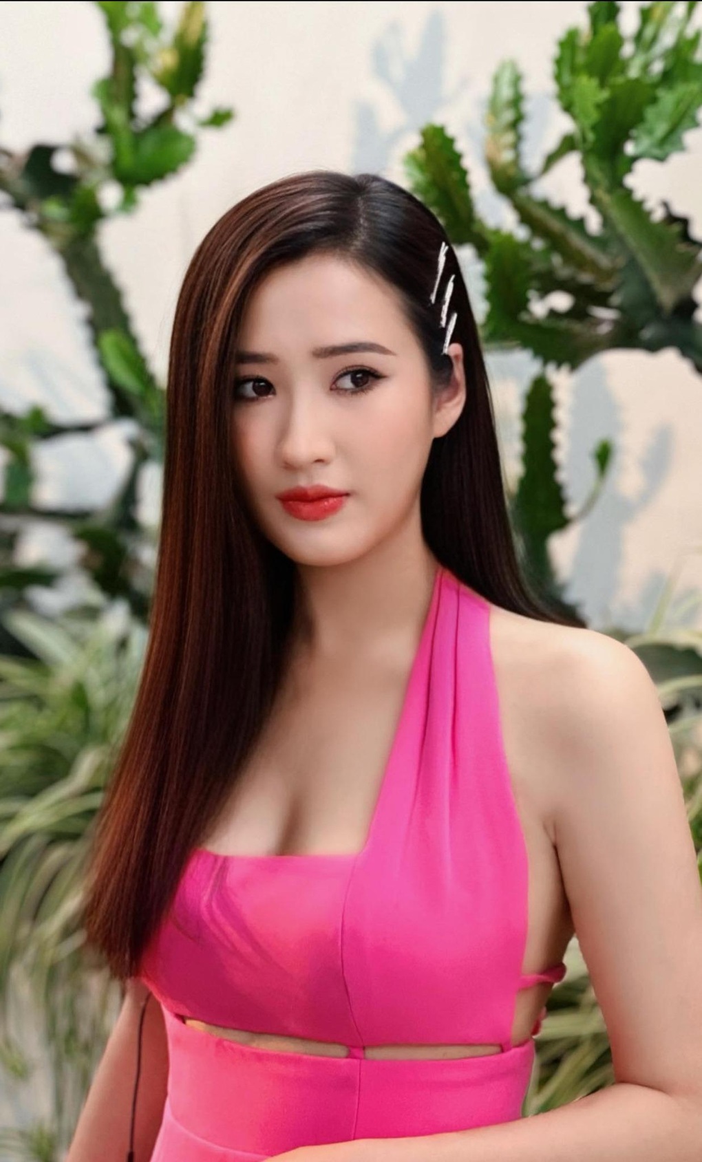 Nhung của phim Làng trong phố: Tôi biết khán giả sẽ gay gắt với mình - 1 Nhung của phim Làng trong phố: Tôi biết khán giả sẽ gay gắt với mình - 1