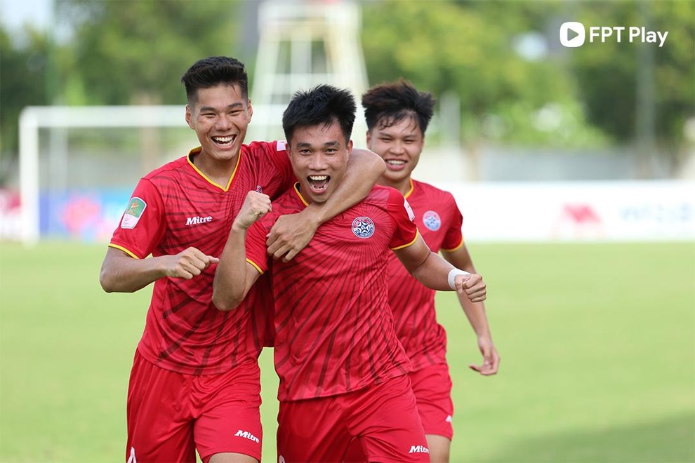 Nhiều bất ngờ ở Giải bóng đá hạng Nhất quốc gia - Bia Sao Vàng 2024/25 - 3 Nhiều bất ngờ ở Giải bóng đá hạng Nhất quốc gia - Bia Sao Vàng 2024/25 - 3
