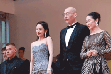 Ngôi sao Trung Quốc bị đuổi khéo khỏi thảm đỏ LHP Cannes