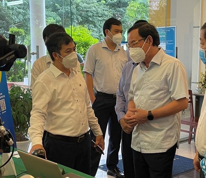 Thành lập Trung tâm chỉ huy phòng chống dịch Covid-19 và khôi phục kinh tế đầu tiên ở TP.HCM - Ảnh 1. Thành lập Trung tâm chỉ huy phòng chống dịch Covid-19 và khôi phục kinh tế đầu tiên ở TP.HCM - Ảnh 1.