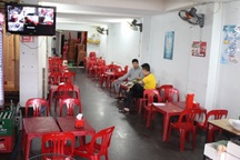 Dọn dẹp vỉa hè: Hàng loạt cửa hàng sa thải nhân công