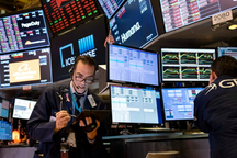 Chứng khoán Mỹ tăng vọt hơn 500 điểm