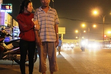 Giao công an điều tra vụ trật tự đô thị đánh người