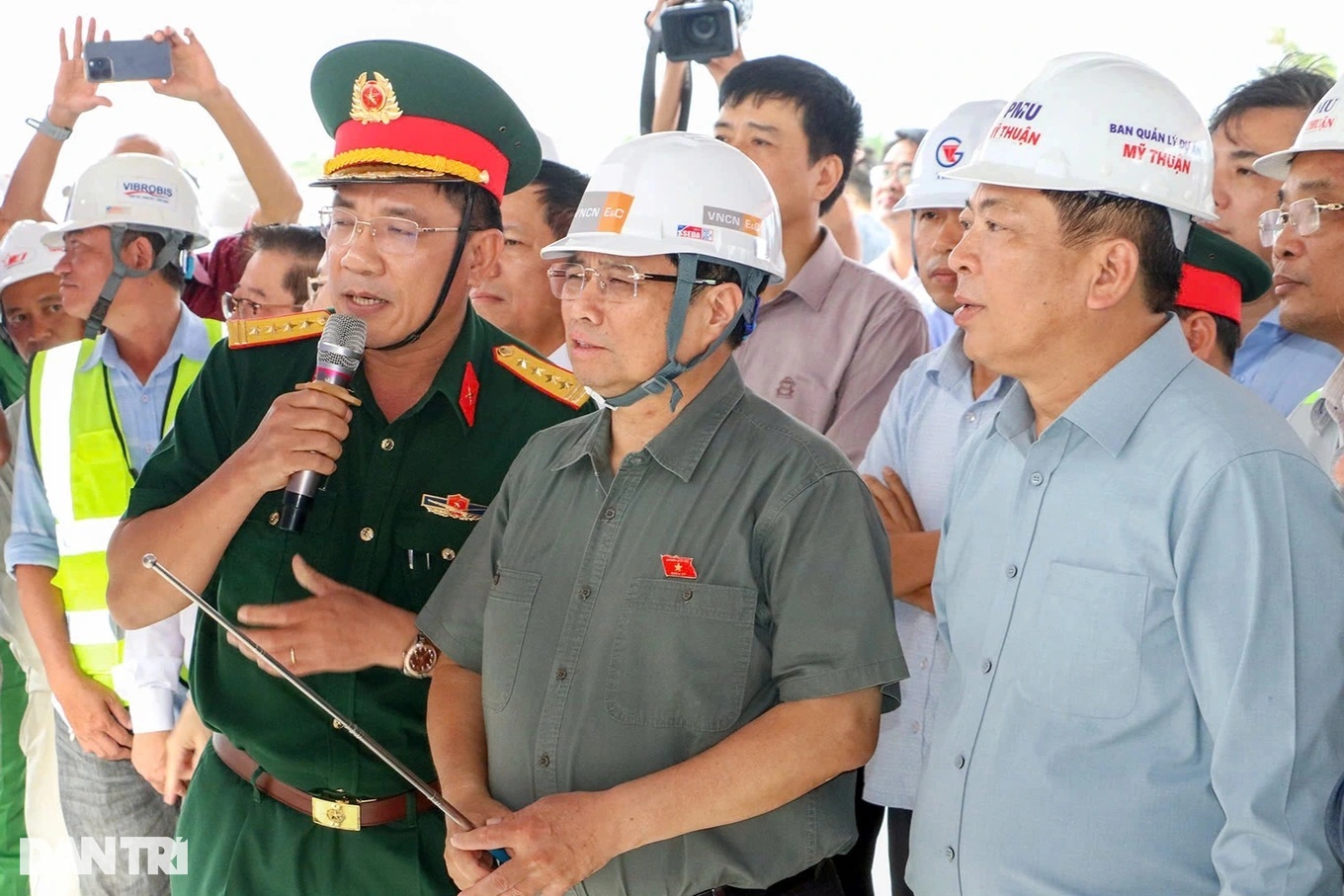 Cuộc kiến thiết đường sá sau thống nhất: Cầu kỳ vĩ, cao tốc dọc ngang - 7 Cuộc kiến thiết đường sá sau thống nhất: Cầu kỳ vĩ, cao tốc dọc ngang - 7