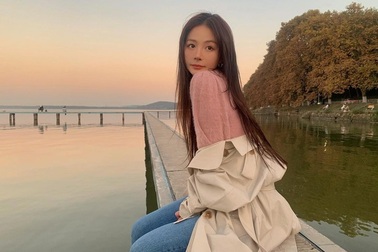 Nhan sắc gợi cảm của diễn viên đóng thế Lưu Diệc Phi trong "Hoa Mộc Lan"