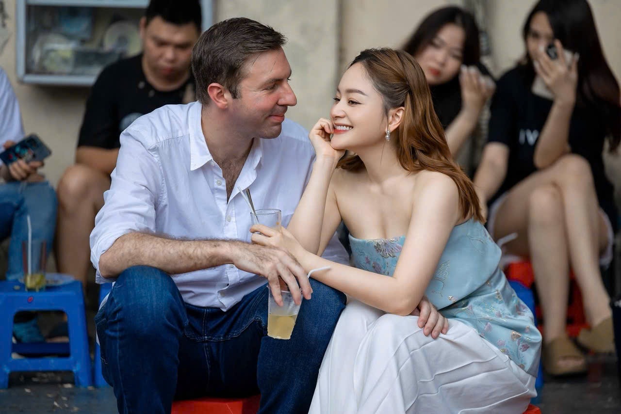 Lan Phương ly hôn đơn phương, khẳng định độc lập kinh tế với chồng Tây - 1 Lan Phương ly hôn đơn phương, khẳng định độc lập kinh tế với chồng Tây - 1