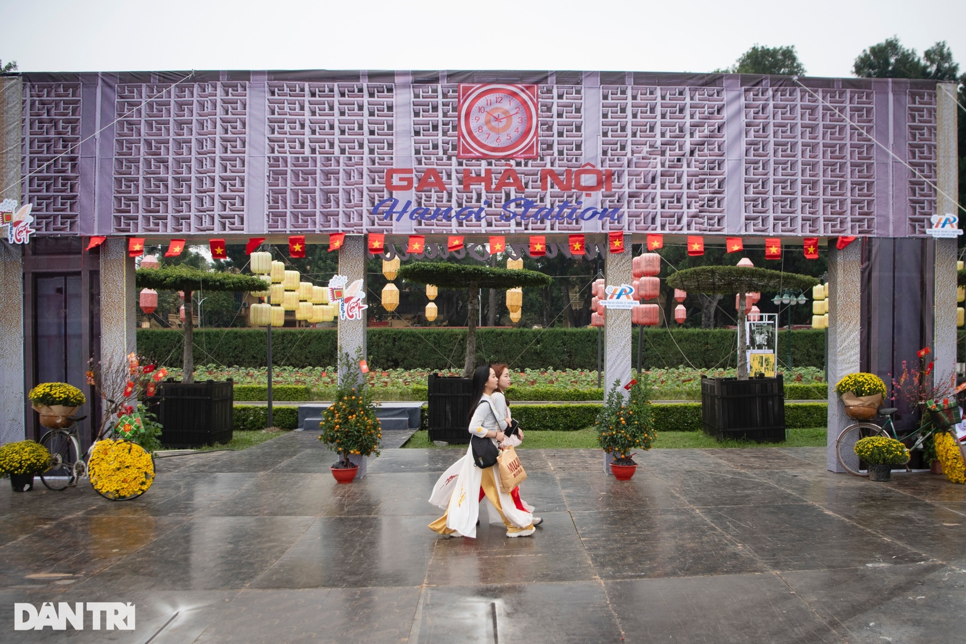 Chơi ném còn, đón Tết cùng người dân tộc Thái, Tày ngay giữa Hà Nội - 2 Chơi ném còn, đón Tết cùng người dân tộc Thái, Tày ngay giữa Hà Nội - 2