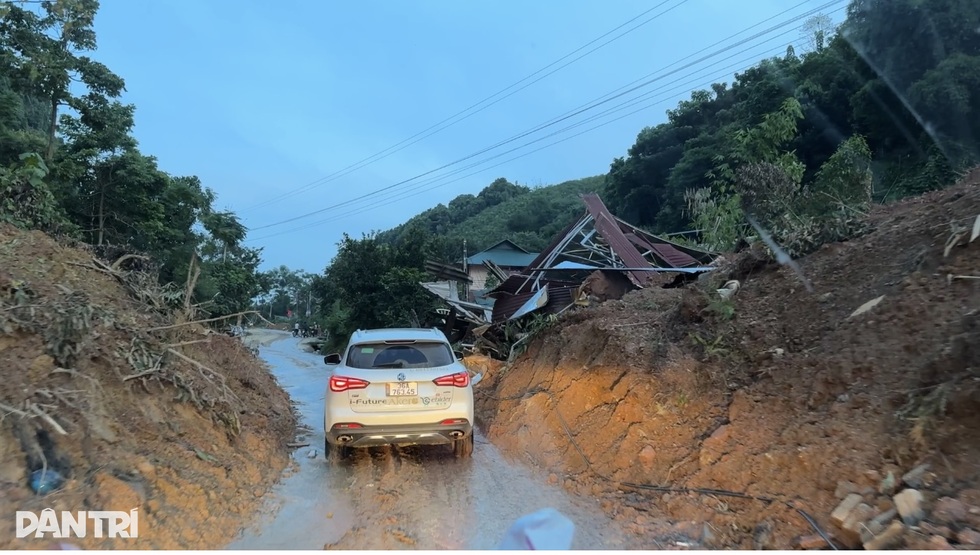 Mất con, mất nhà, mất tất cả và tình người sau cơn bão Yagi - 2