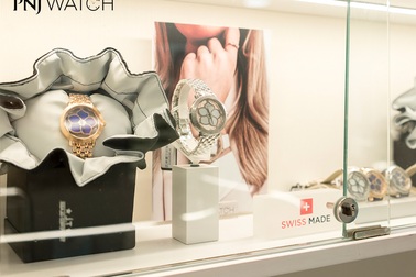 PNJ Watch: Nhà phân phối của gần 50 thương hiệu đồng hồ, mắt kính