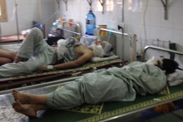 Hà Nội: 13 người bị bỏng trong vụ cháy quán bar Luxury