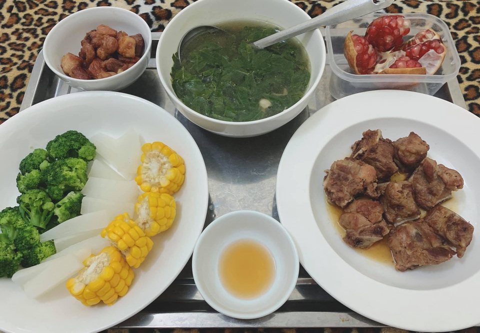 Chị em phát sốt trước mâm cơm ở cữ của anh chồng 9x nấu cho vợ - 8 Chị em phát sốt trước mâm cơm ở cữ của anh chồng 9x nấu cho vợ - 8