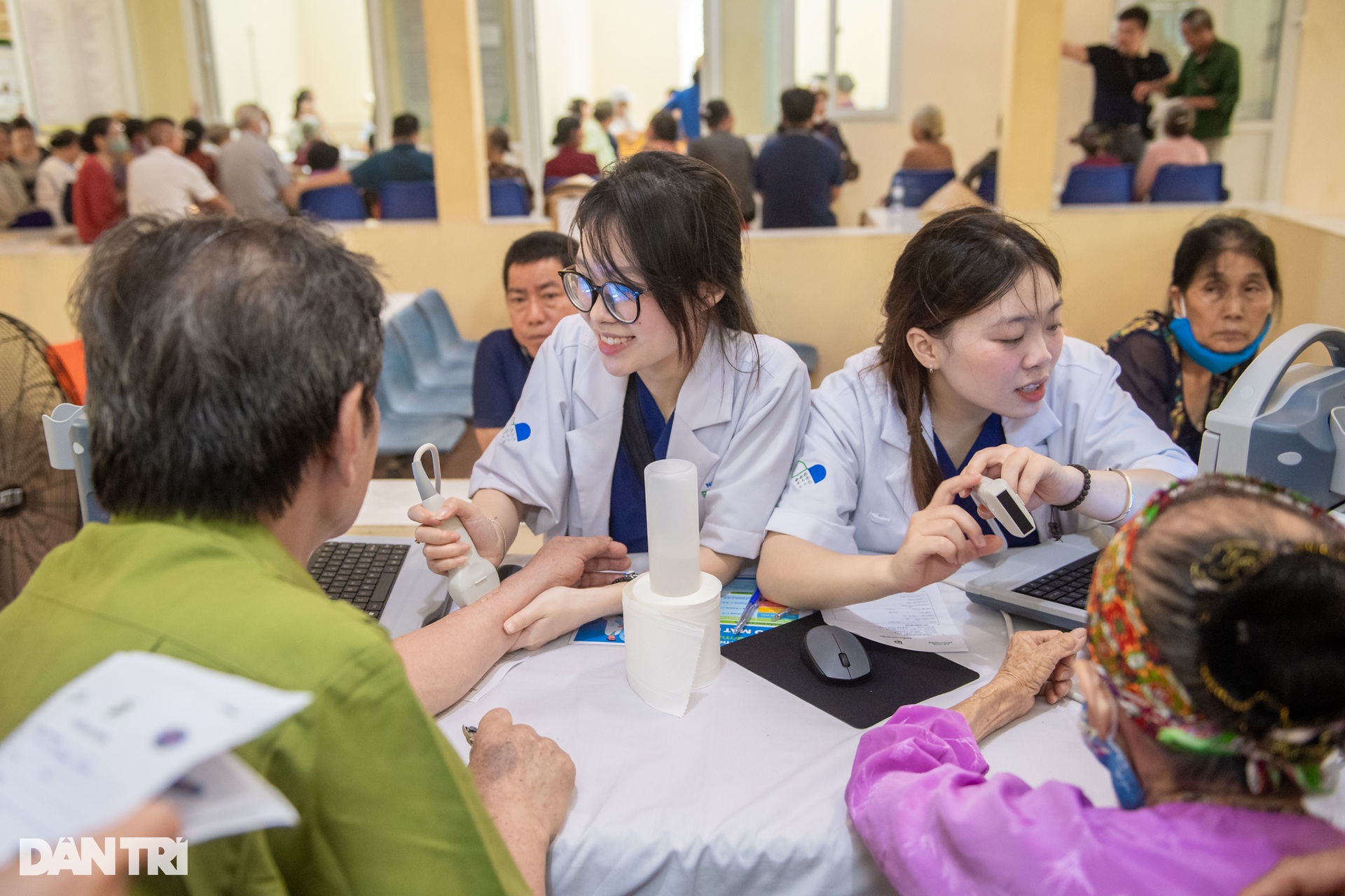 Mong hoạt động tư vấn sức khỏe của báo Dân trí sẽ được nhân rộng - 12 Mong hoạt động tư vấn sức khỏe của báo Dân trí sẽ được nhân rộng - 12