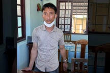 Tạm giữ hình sự đối tượng ném con gái 5 tuổi xuống sông