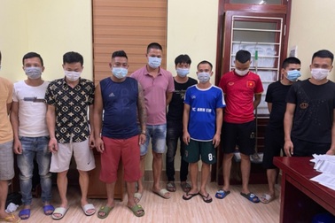 Bắc Giang: 10 đối tượng tụ tập đánh bạc bị phạt 150 triệu đồng