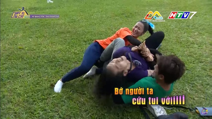 Loạt khoảnh khắc nghiệp quật của Chạy đi chờ chi: BB Trần chăm chỉ chơi dơ quá nên phải trả nghiệp nhiều nhất - Ảnh 8. Loạt khoảnh khắc nghiệp quật của Chạy đi chờ chi: BB Trần chăm chỉ chơi dơ quá nên phải trả nghiệp nhiều nhất - Ảnh 8.