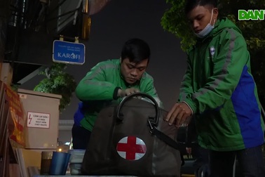 Hà Nội: Câu chuyện của đội cứu hộ xe ôm giúp nghìn người gặp nạn trên đường