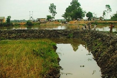 Bắt khẩn cấp hung thủ giết người, dìm xác xuống sông 