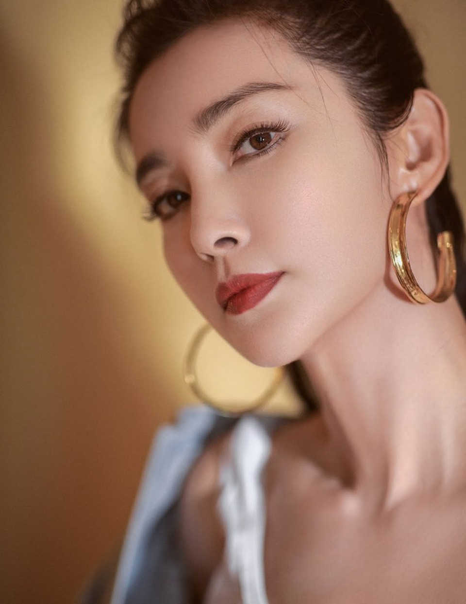 Lý Băng Băng kết thúc mối tình với phi công trẻ kém 16 tuổi - 12 Lý Băng Băng kết thúc mối tình với phi công trẻ kém 16 tuổi - 12