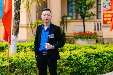 Tuổi 20 chọn "nghề" trưởng thôn: Những cuộc gọi dựng người lúc nửa đêm