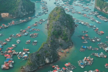 Tài tử “Titanic” kêu gọi du khách giữ gìn vịnh Lan Hạ của Việt Nam