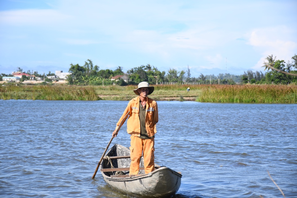 Ngôi nhà hình trái tim và chuyện tình của người đàn ông khuyết tật - 3 Ngôi nhà hình trái tim và chuyện tình của người đàn ông khuyết tật - 3
