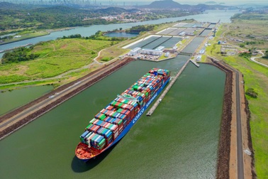 Kênh đào Panama đối mặt khủng hoảng: Cắt giảm lượng tàu thông qua