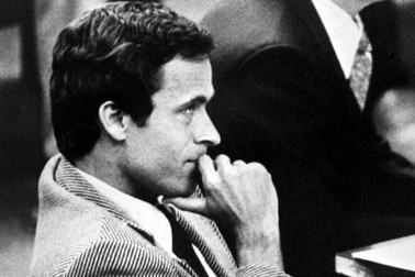 Kẻ sát nhân man rợ mang khuôn mặt lãng tử gây ám ảnh suốt 2 thập kỷ