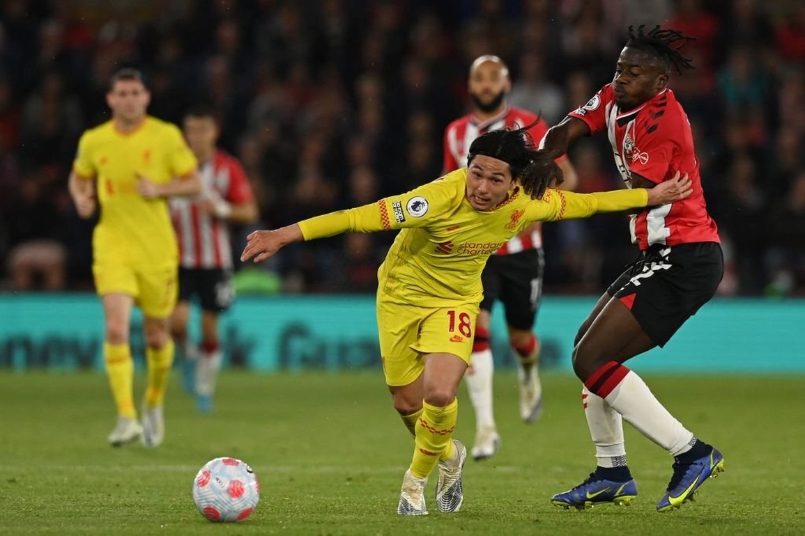 Liverpool đua vô địch với Man City tới lượt cuối cùng - 1 Liverpool đua vô địch với Man City tới lượt cuối cùng - 1