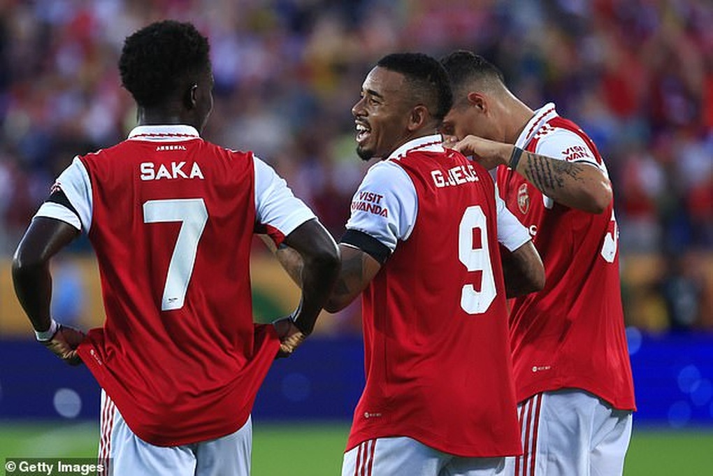 Thắng đậm Chelsea 4-0, Arsenal giành Florida Cup - 2 Thắng đậm Chelsea 4-0, Arsenal giành Florida Cup - 2