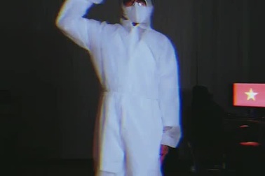 Vũ công Quang Đăng khởi xướng điệu nhảy "Yêu Tổ quốc, yêu đồng bào"