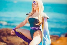 Ngỡ ngàng trước những màn hoá thân thành sao giống y xì đúc