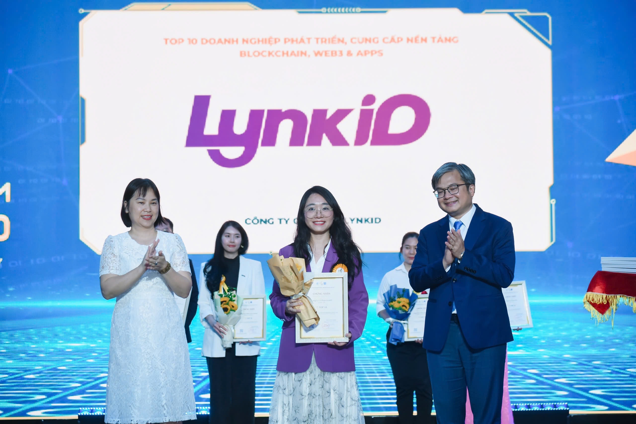 LynkiD nhận 3 giải thưởng tại “Top 10 doanh nghiệp công nghệ xuất sắc nhất 2025” của VINASA - 1