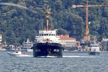 Hải quân Nga điều hàng loạt tàu tiếp viện cho quân đội Syria