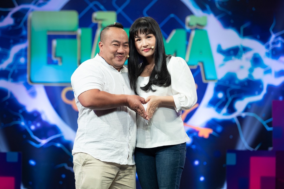 Hiếu Hiền gọi vợ là “bé người ở”, liên tục “kể xấu” - 1 Hiếu Hiền gọi vợ là “bé người ở”, liên tục “kể xấu” - 1