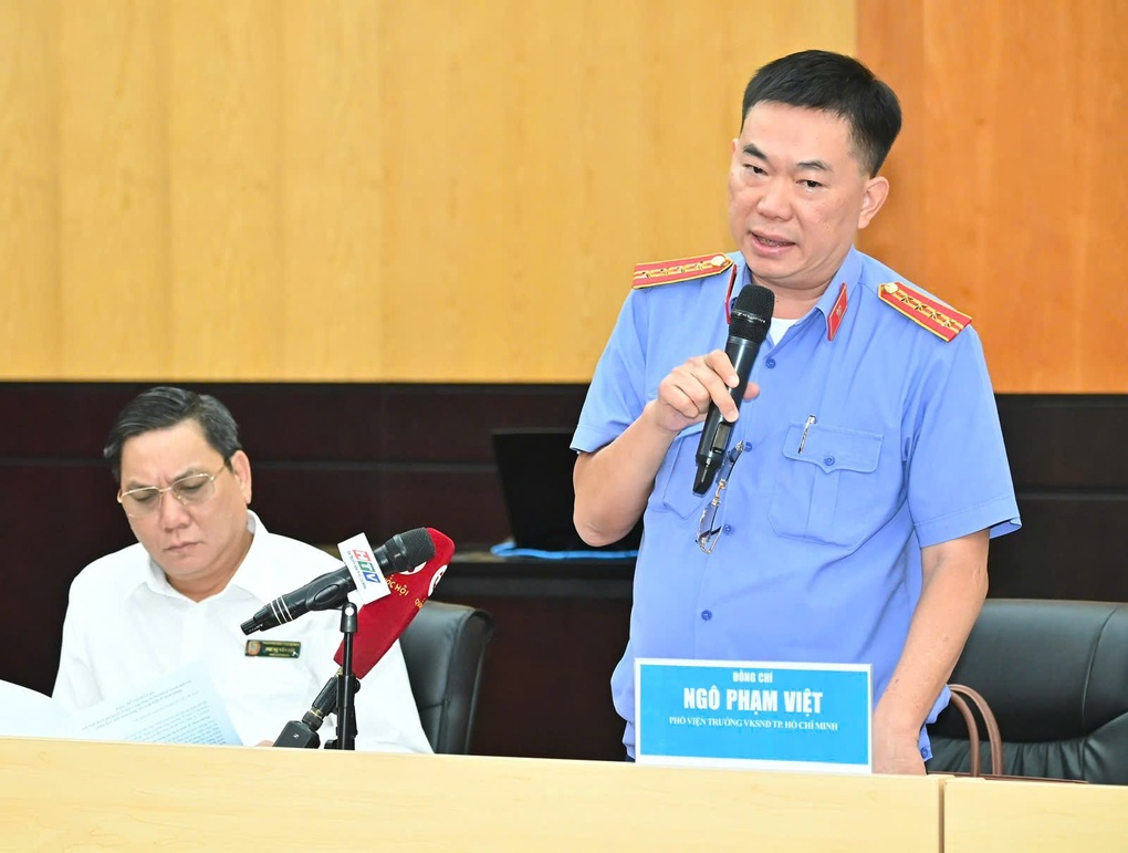 Đề xuất khởi tố tội rửa tiền với tội phạm cố ý tẩu tán tài sản tham nhũng - 3 Đề xuất khởi tố tội rửa tiền với tội phạm cố ý tẩu tán tài sản tham nhũng - 3
