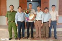 Cựu chiến binh 53 tuổi cứu 3 thanh niên khỏi đuối nước