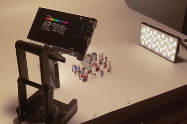 Nghệ sĩ Tatsuya Tanaka thực hiện những bức ảnh với dàn cảnh mini