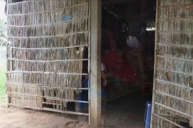 Chồng tai biến, vợ ung thư