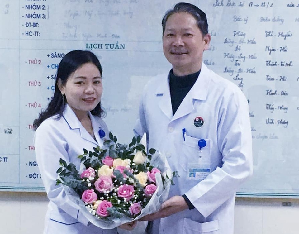 Bác sỹ làm thơ khích lệ đồng nghiệp trong cuộc chiến chống giặc Covid-19 - 2 Bác sỹ làm thơ khích lệ đồng nghiệp trong cuộc chiến chống giặc Covid-19 - 2