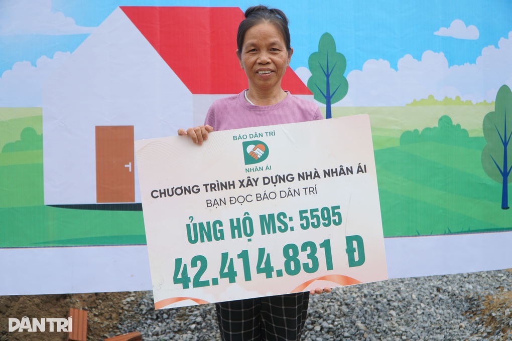 Người phụ nữ góa bụa: “Có mơ tôi cũng không nghĩ mình xây được nhà” - 2 Người phụ nữ góa bụa: “Có mơ tôi cũng không nghĩ mình xây được nhà” - 2