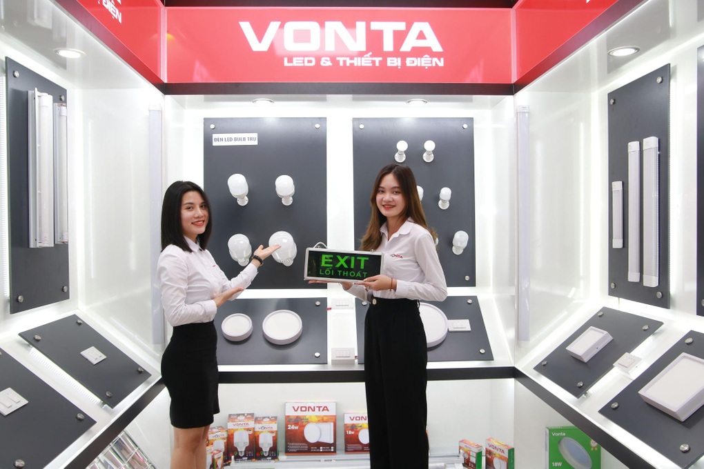 Vì sao đèn EXIT VONTA là lựa chọn hàng đầu cho chỉ dẫn an toàn tại các công trình? - 8 Vì sao đèn EXIT VONTA là lựa chọn hàng đầu cho chỉ dẫn an toàn tại các công trình? - 8