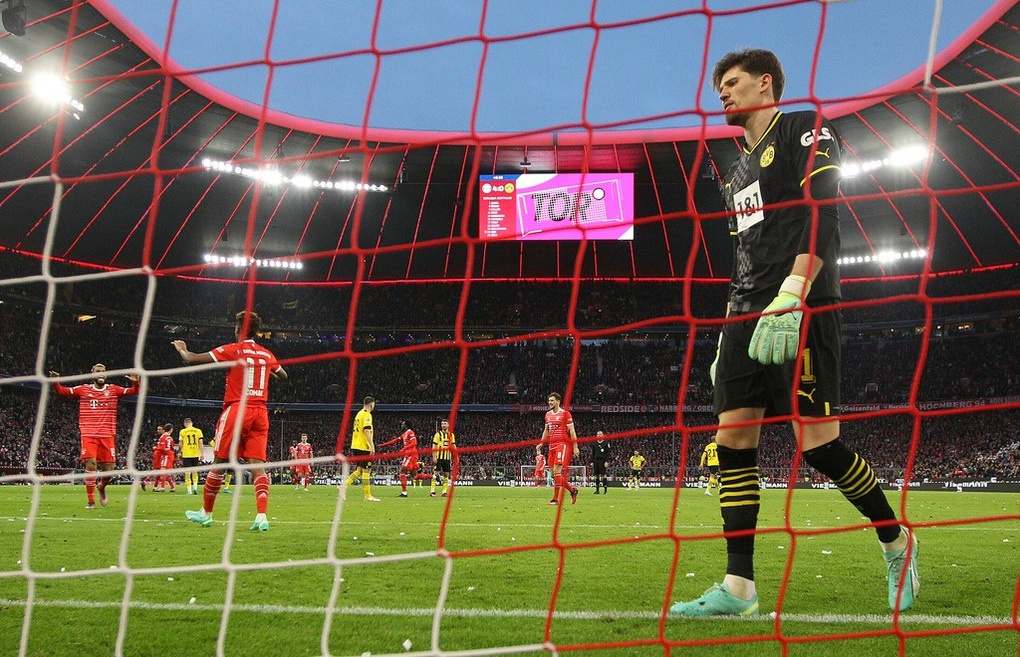 HLV Thomas Tuchel ra mắt, Bayern Munich đánh bại Dortmund - 3 HLV Thomas Tuchel ra mắt, Bayern Munich đánh bại Dortmund - 3