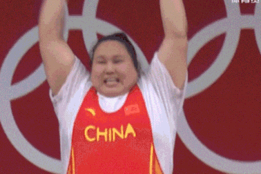 Sự yếu mềm của nữ VĐV nặng 150kg được "gọi yêu" là... cô nàng "gấu trúc"