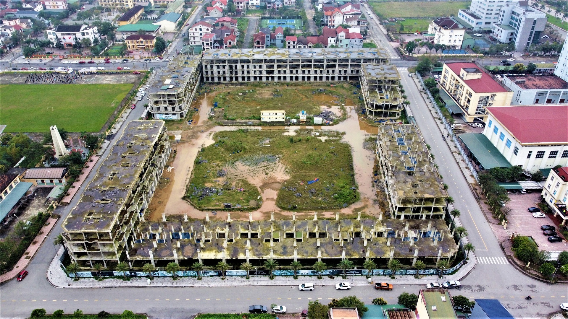 Dự án 1.500 tỷ đồng có 4 mặt tiền dở dang sau cú sốc Tân Hoàng Minh - 4 Dự án 1.500 tỷ đồng có 4 mặt tiền dở dang sau cú sốc Tân Hoàng Minh - 4