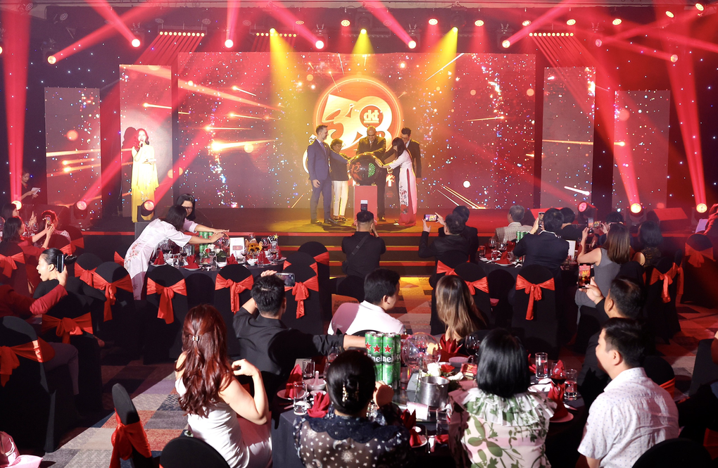 DKT Việt Nam 30 năm vững tin vào tầm nhìn khỏe mạnh, hạnh phúc hơn - 4 DKT Việt Nam 30 năm vững tin vào tầm nhìn khỏe mạnh, hạnh phúc hơn - 4